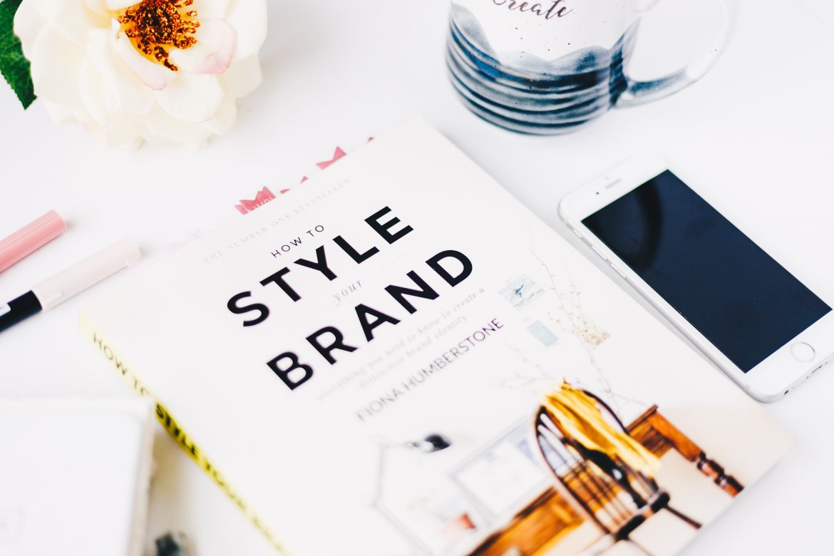 “How to Style Your Brand” book review. The one that changed my business!